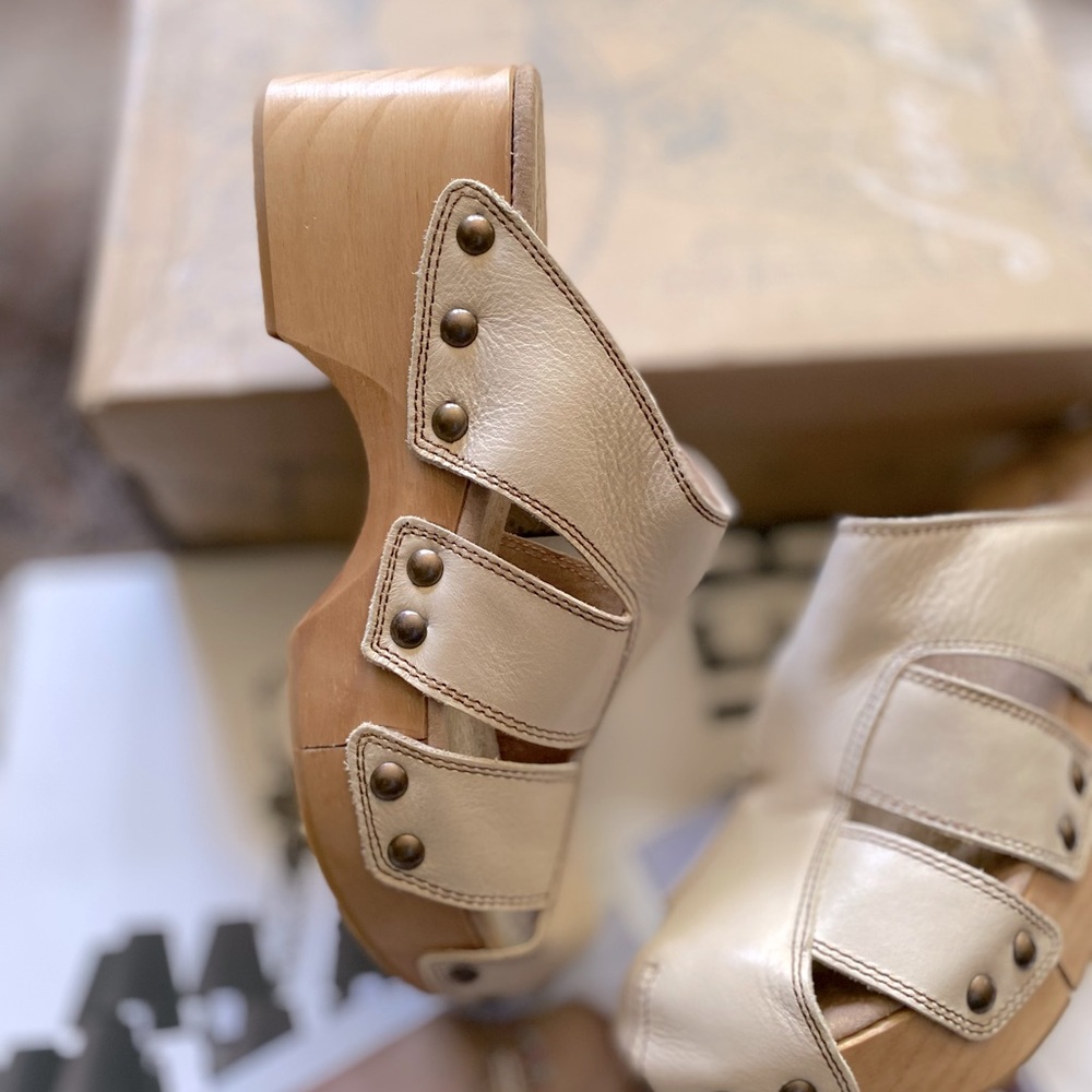 Free People Fisherman Leather Wooden Clog Mules, size 39 / 8.5 - Picture 5 of 15